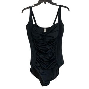 โก๏ธ 3 for $30 โก๏ธ Tropical Escape One Piece Black Swimsuit